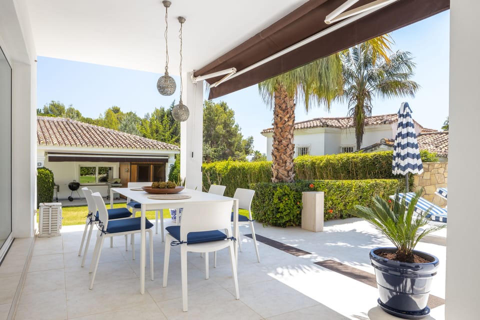 Villa | Terrace/patio
