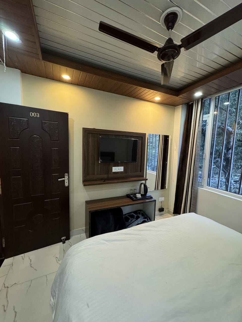 Deluxe Room | Free WiFi