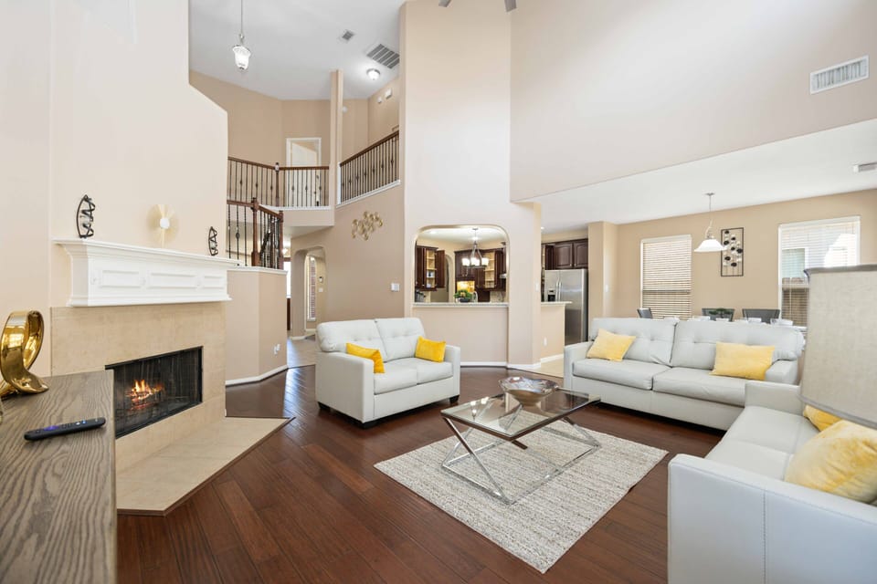 Living room (2)
