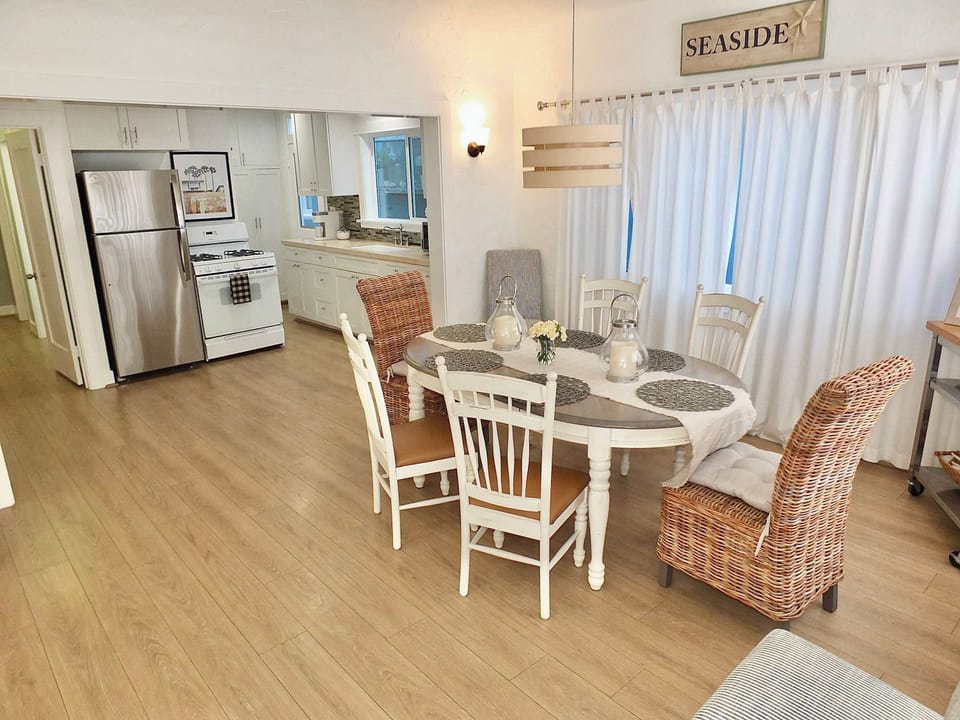 House, Multiple Beds, Kitchen, Partial Ocean View (Casetta al Mare) | Dining