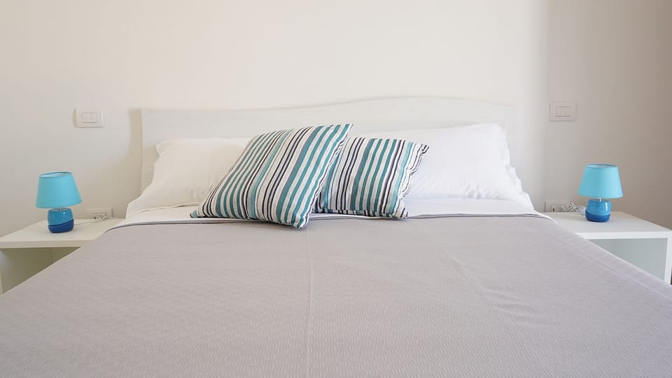 Superior Double Room | In-room safe, soundproofing, iron/ironing board, free WiFi