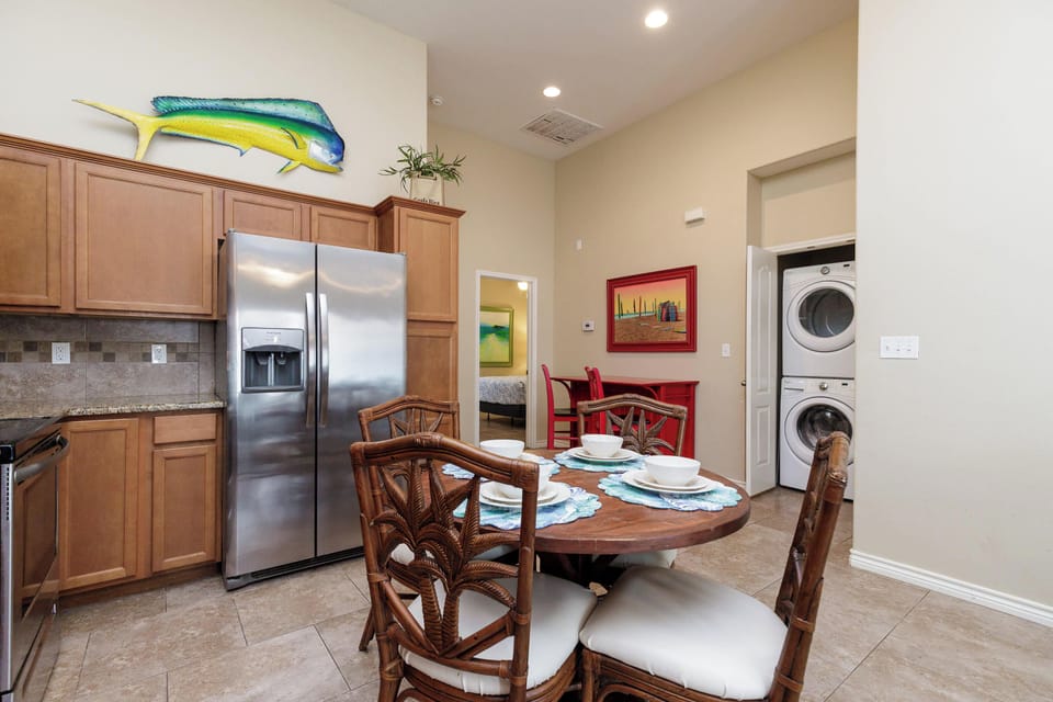 Townhome, Multiple Beds, Kitchen (Island Time) | Dining