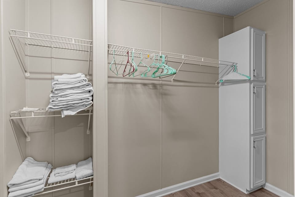 Huge closet - great for long stays!