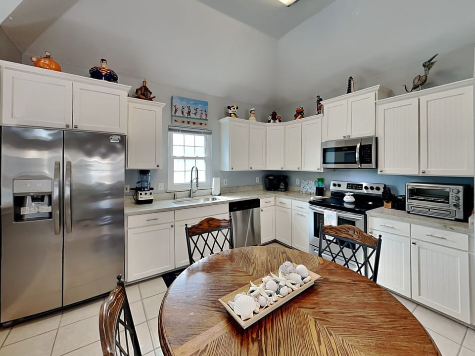 Studio (3 Bedrooms) | Property amenity