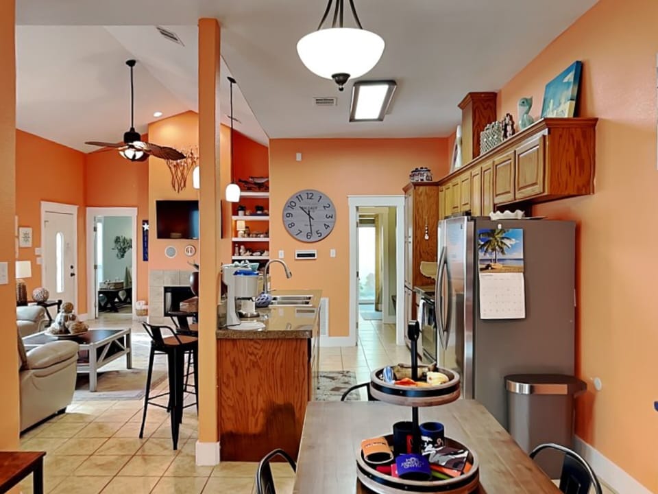 Studio (3 Bedrooms) | Property amenity