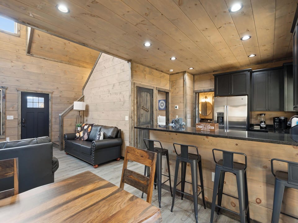 Studio (3 Bedrooms) | Property amenity