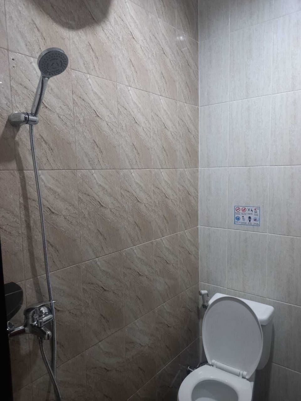Shower, rainfall showerhead