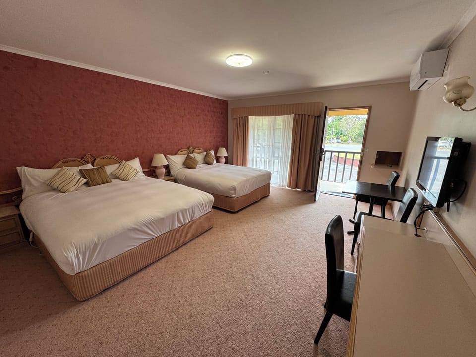 Premium Twin Room | In-room safe, free WiFi, bed sheets