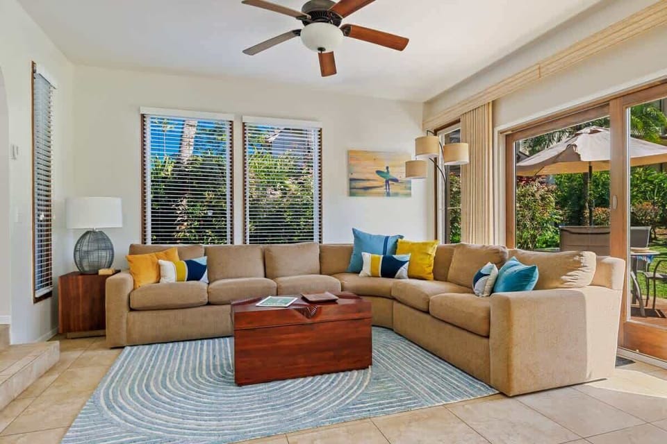 Living Room & Lanai