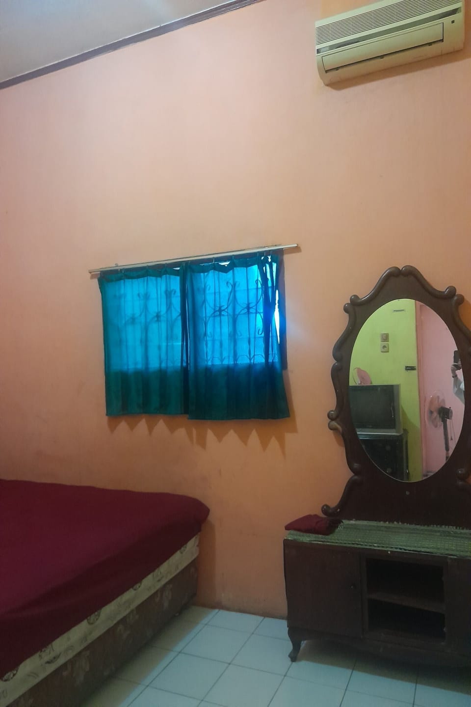 Basic Double Room | WiFi (free), bed sheets