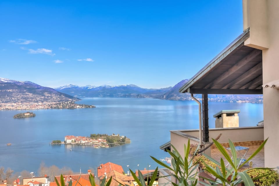 Family House, Multiple Bedrooms, Mountainside (Lake View Terrace Over The Borromean) | View from property