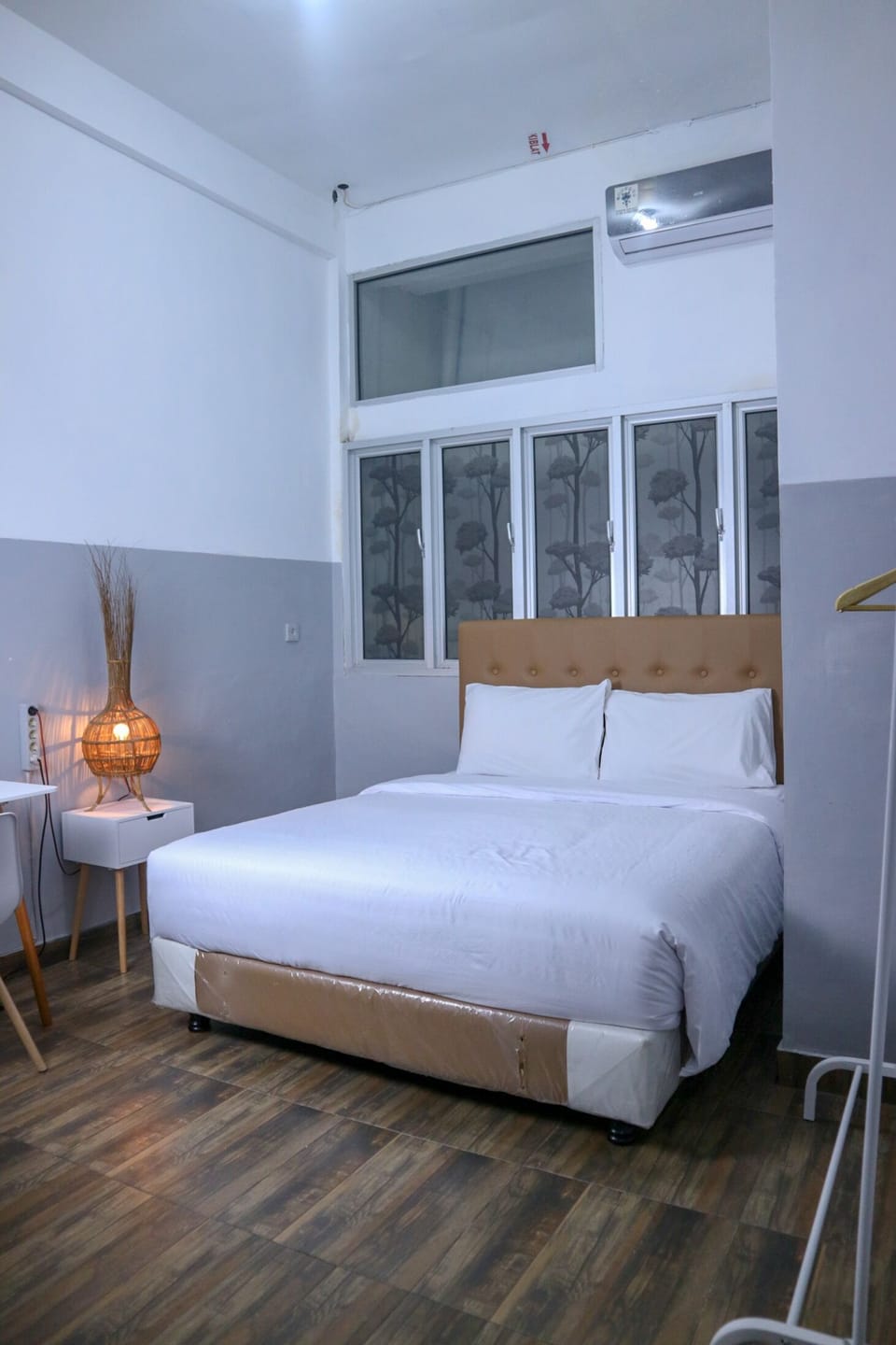 Deluxe Room | Soundproofing, bed sheets