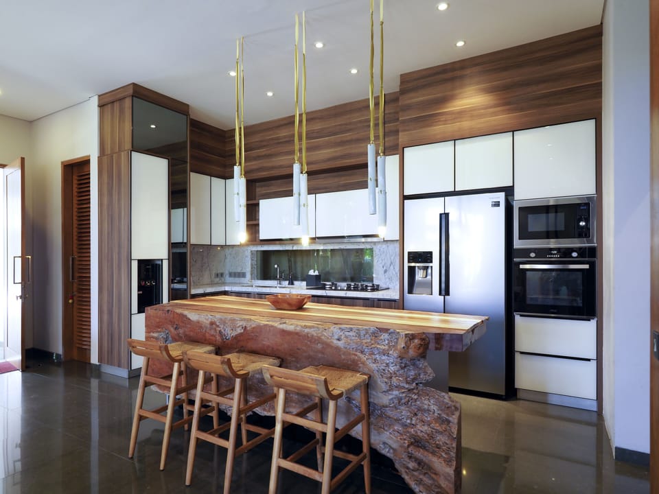Luxury Villa, 5 Bedrooms | Private kitchen | Full-size fridge, microwave, oven, stovetop