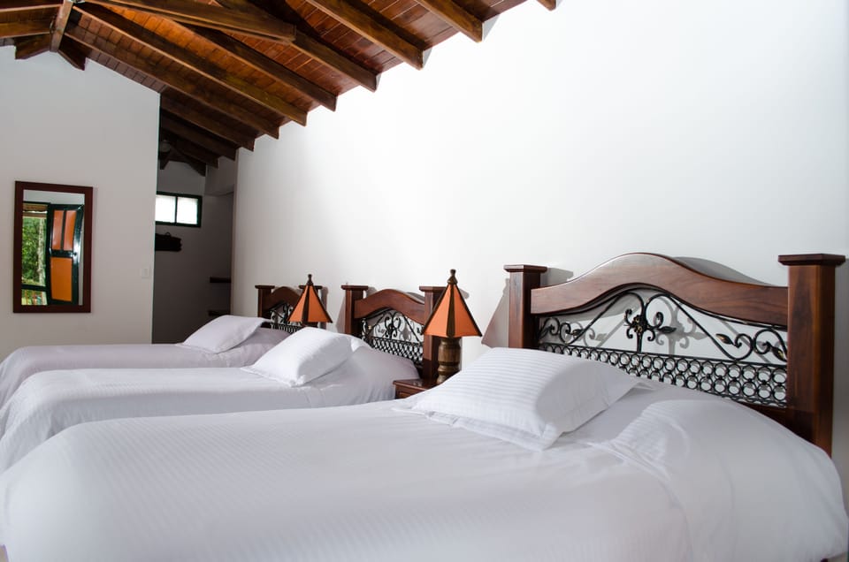 Family Room | Free cribs/infant beds, rollaway beds, free WiFi