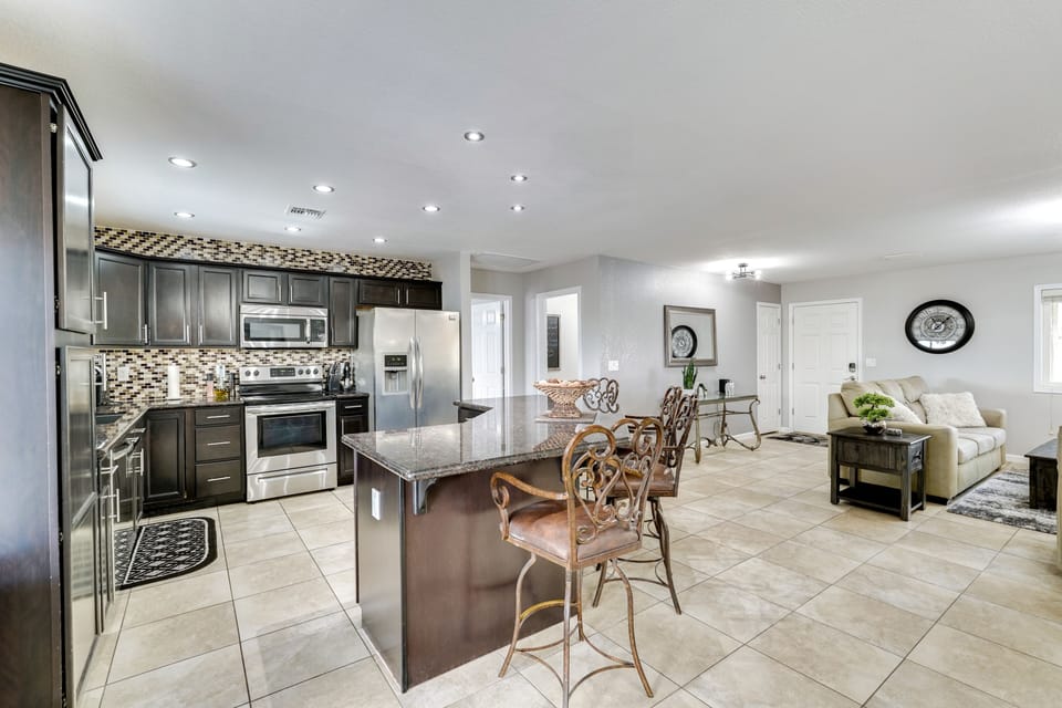 House (3 Bedrooms) | Interior