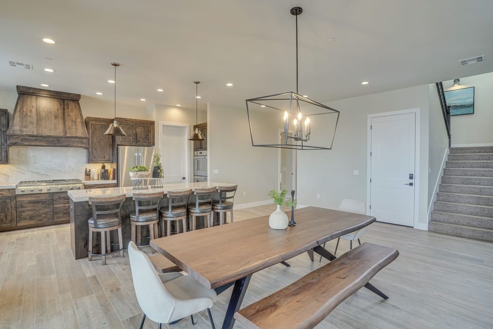 House (5 Bedrooms) | Interior
