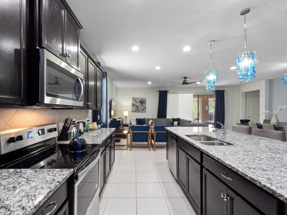 Luxurious Full Size Kitchen with Basic Starter Essentials including Stash Teas, Nespresso, Keurig, and French press!