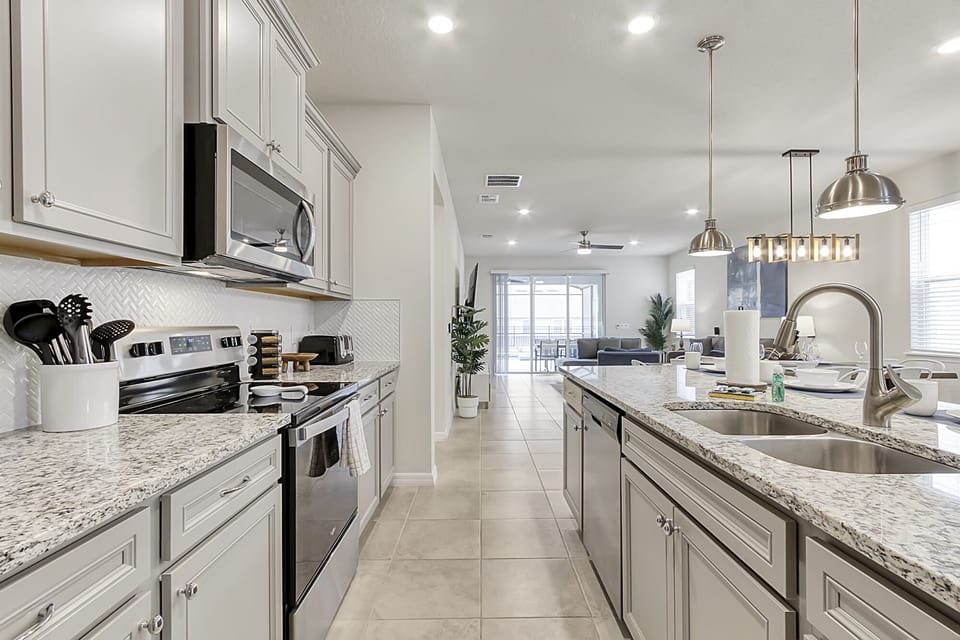 Modern Full Size Kitchen with Bar Stool Seating