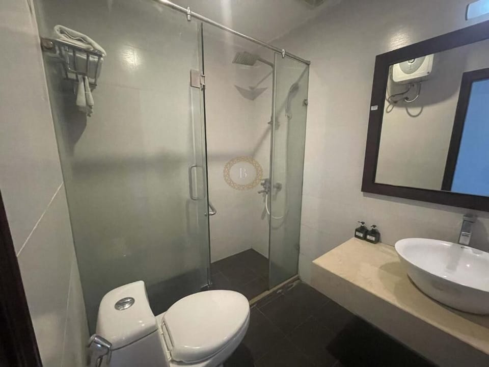 Standard Room | Bathroom