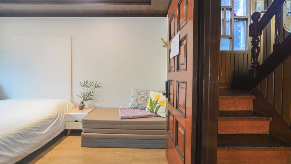 Comfort Double Room, Women only | Free WiFi, bed sheets