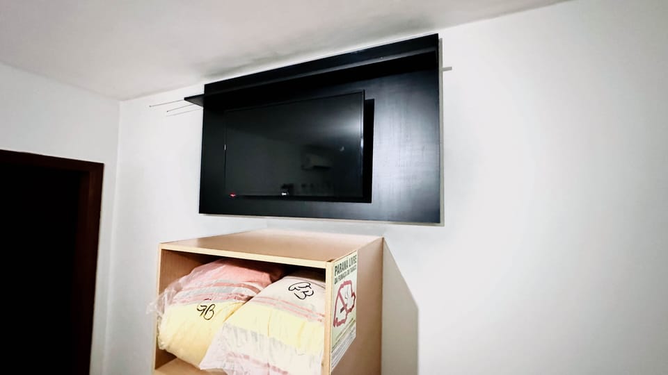 Economy Twin Room | Free WiFi, bed sheets