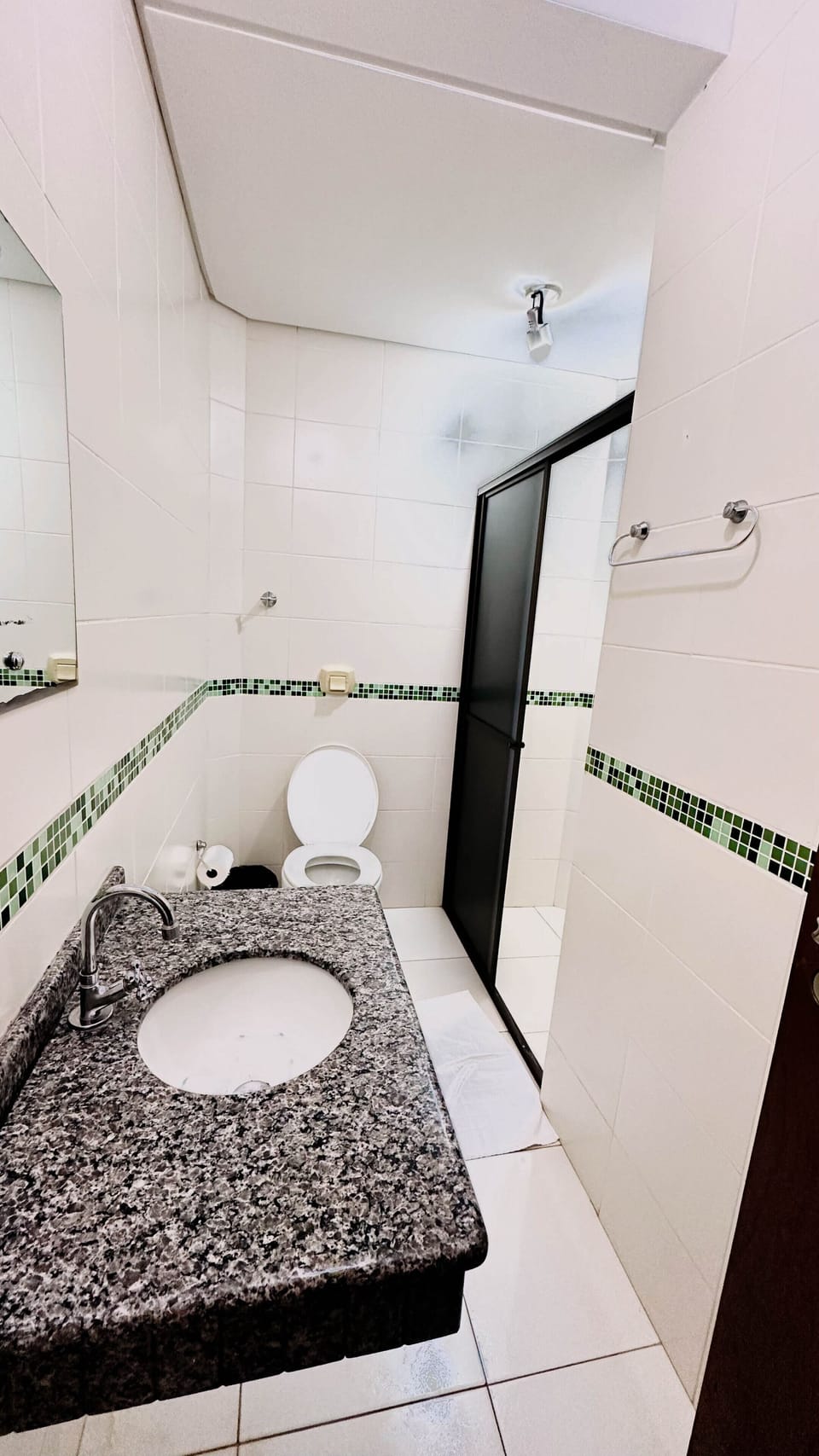 Economy Quadruple Room | Free WiFi, bed sheets