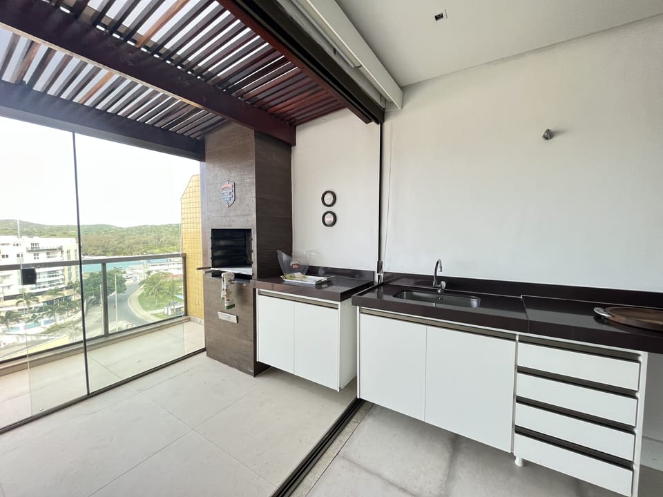 Deluxe Apartment, 4 Bedrooms, Jetted Tub, Bay View | 4 bedrooms, laptop workspace, free WiFi
