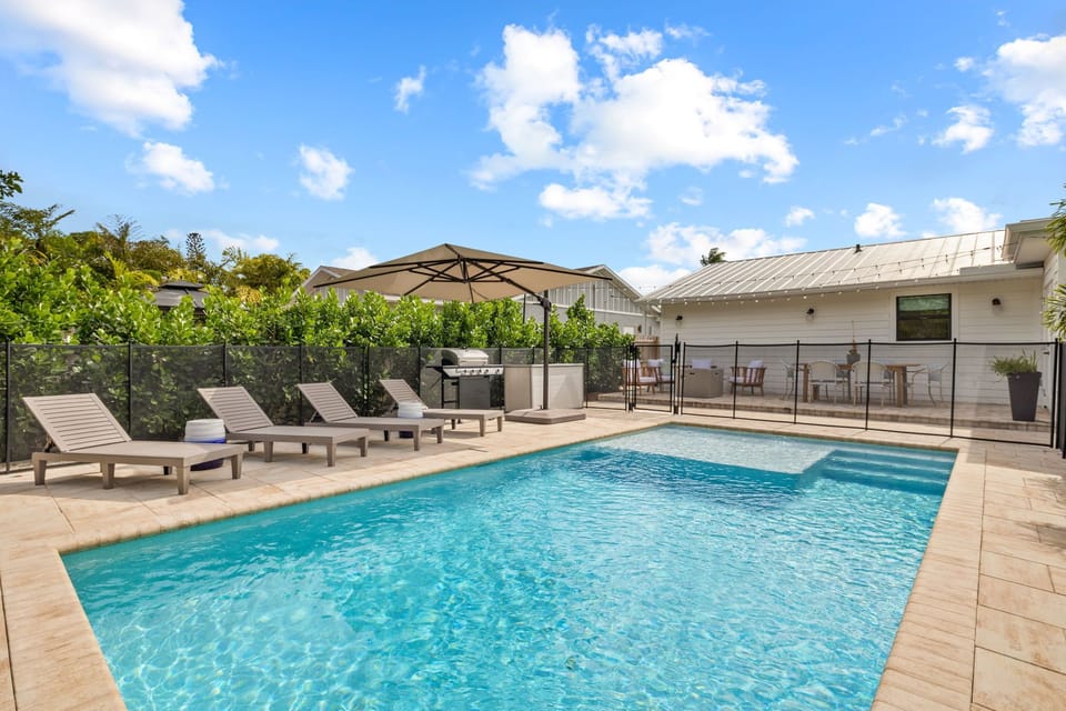 Spacious private pool area