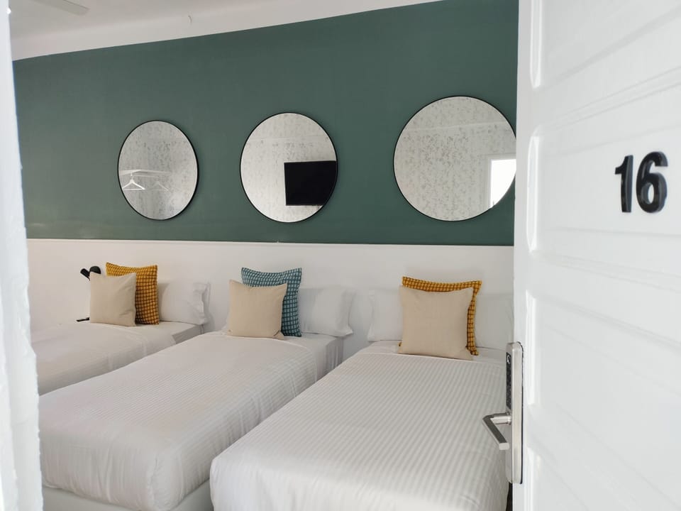 Triple Room, Shared Bathroom | WiFi (free), individually furnished