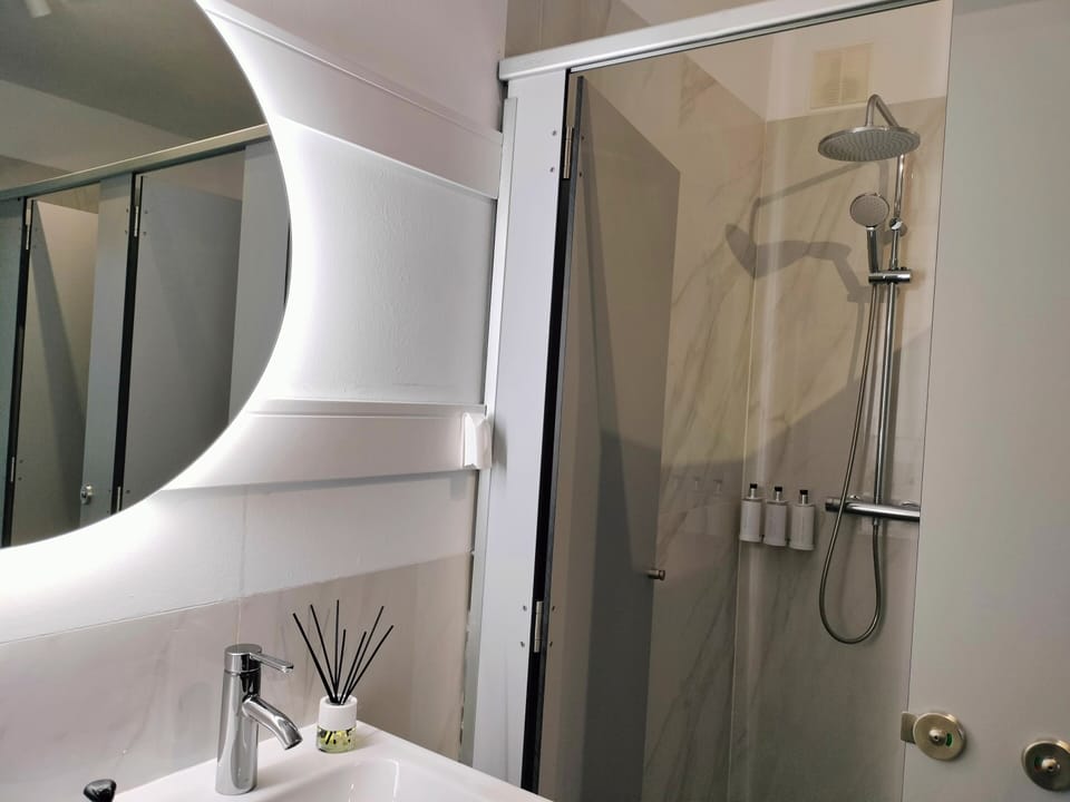 Single Room, Shared Bathroom | Bathroom | Shower, rainfall showerhead, hair dryer (on request), towels