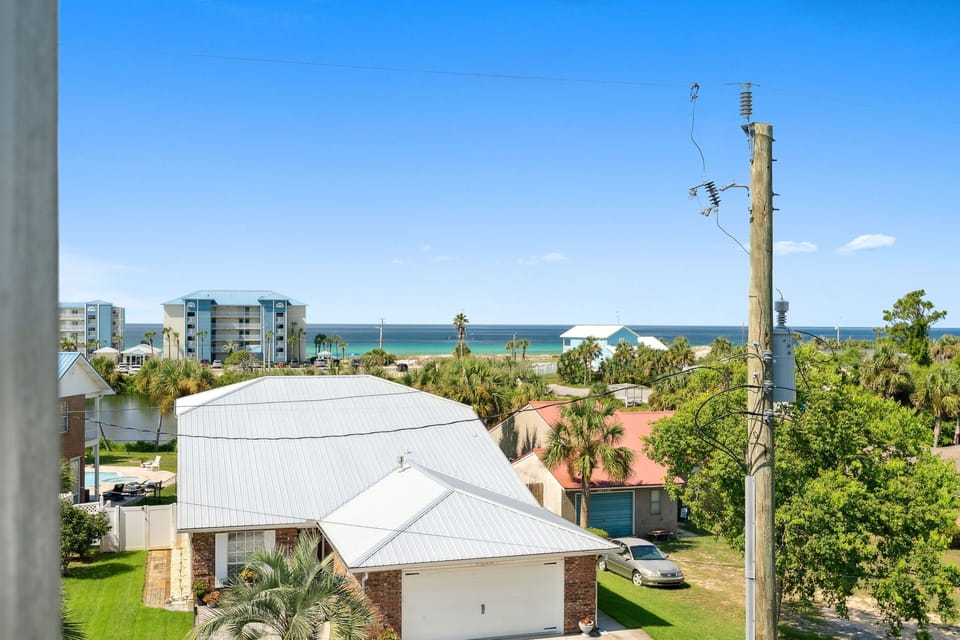Townhome, Multiple Beds, Pool Access, Partial Ocean View (20724 First Ave - Grand Retreat II) | Property grounds