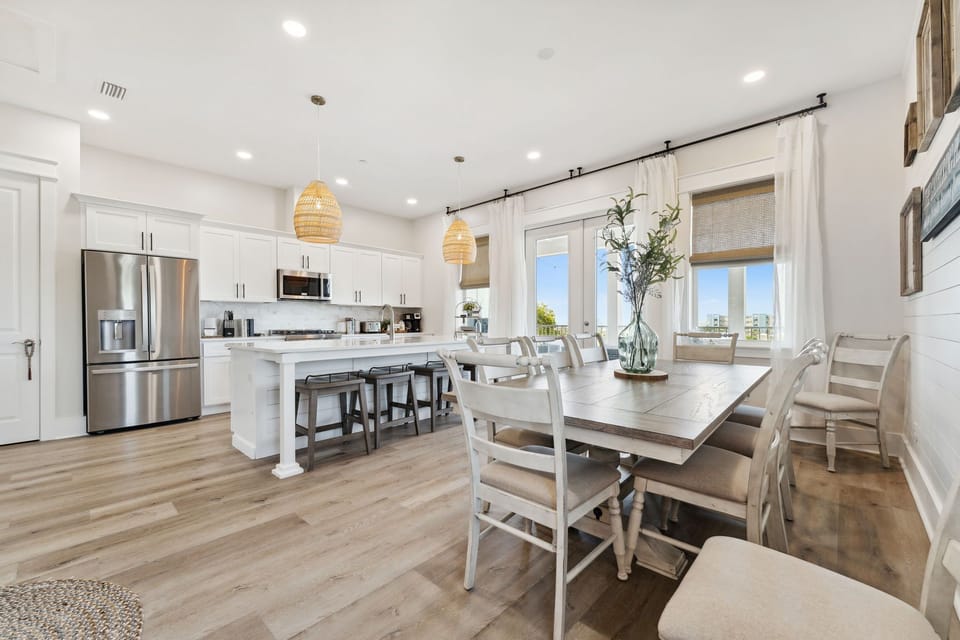 Townhome, Multiple Beds, Pool Access, Partial Ocean View (20724 First Ave - Grand Retreat II) | Private kitchen | Fridge, microwave, oven, stovetop