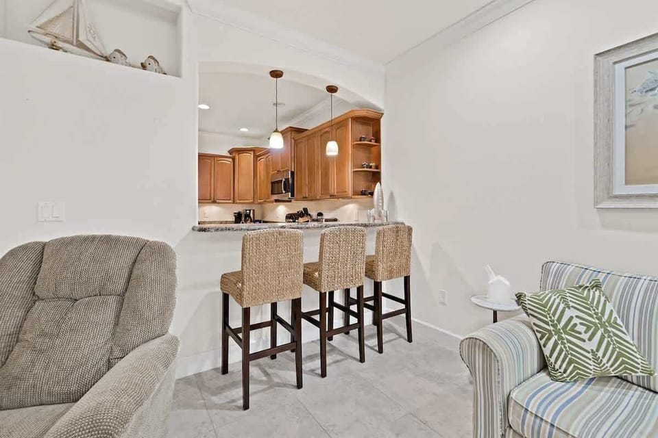 Additional Dining Space