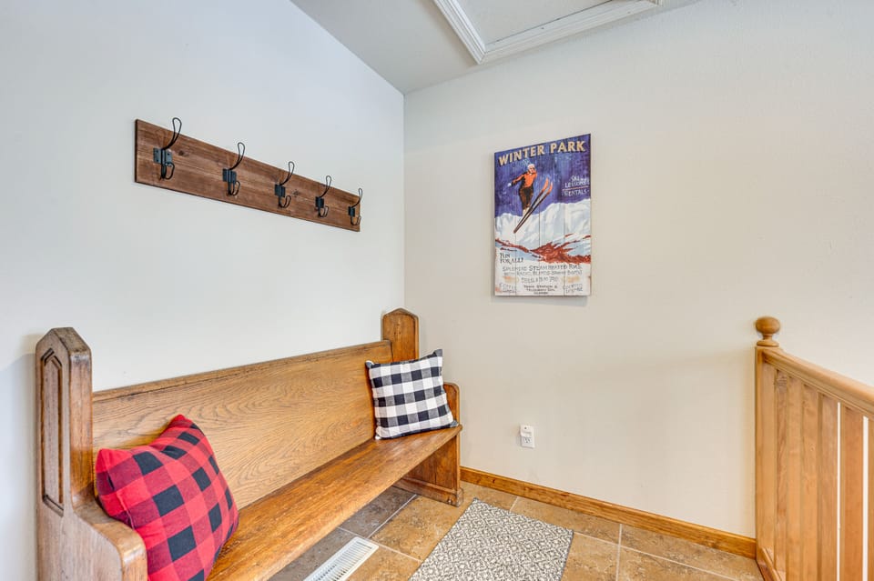 Entryway | Mudroom