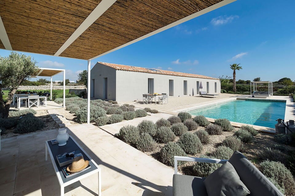 Autumn, Balcony / Terrace / Patio, Building Exterior, Garden, Pool, Scenic View, Spring, Summer