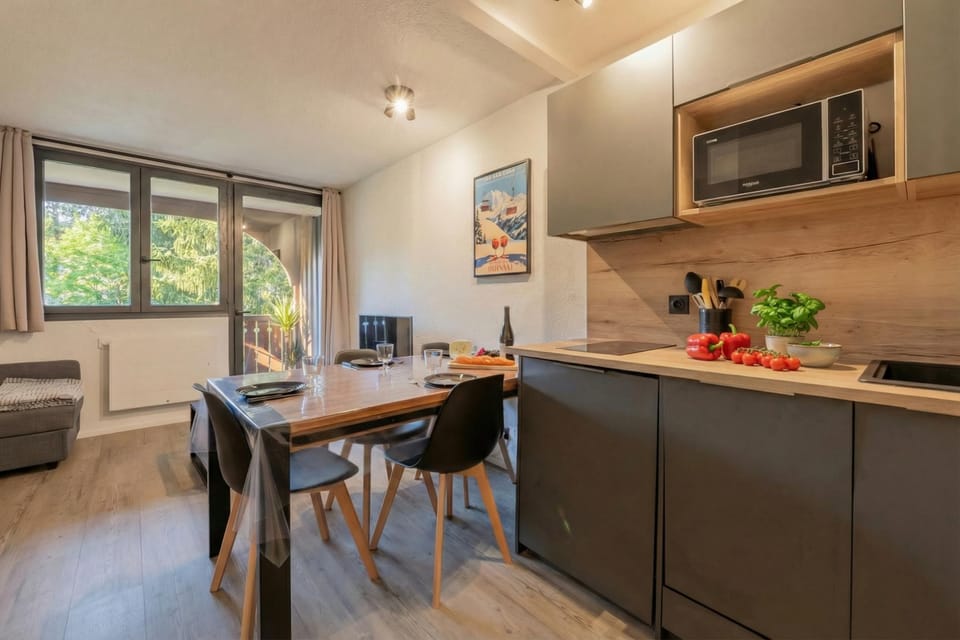 Kitchen and dining area