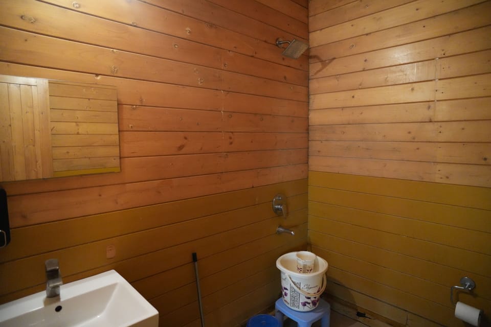 Family Cottage | Bathroom