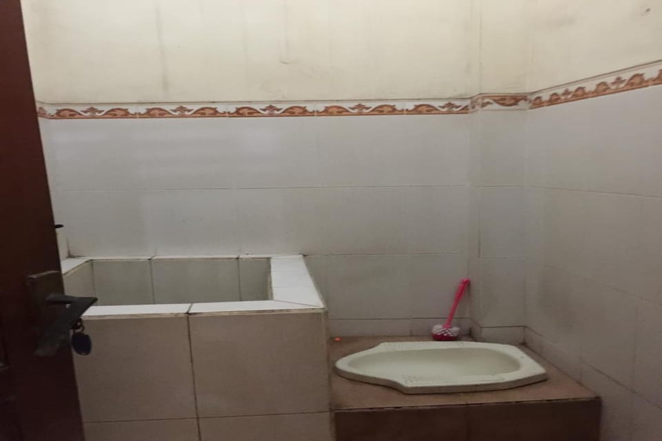 Double Room | Bathroom | Shower, towels