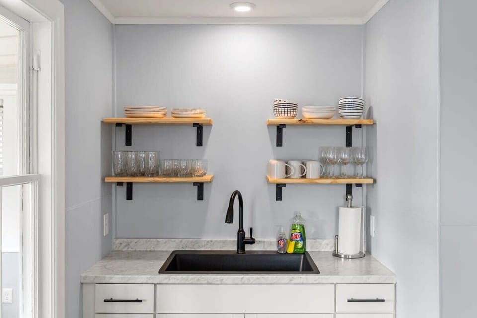 Top unit: renovated kitchen, fully stocked with cookware and, all new appliances