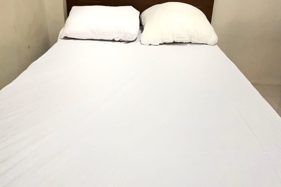 Standard Double Room | Bed sheets