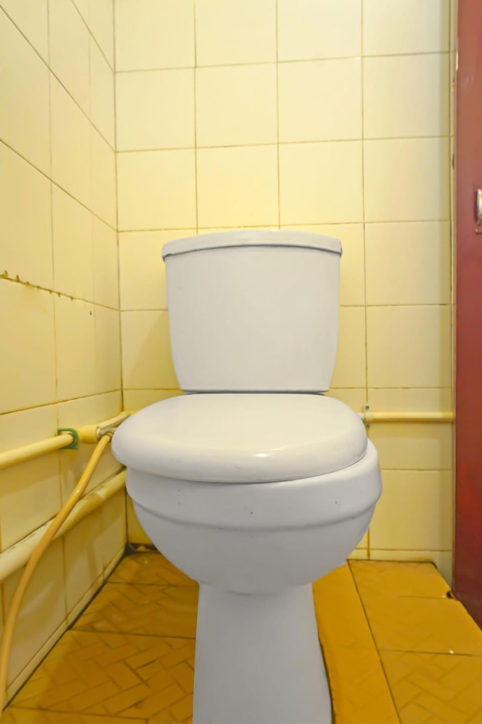 Standard Double Room | Bathroom | Shower, towels