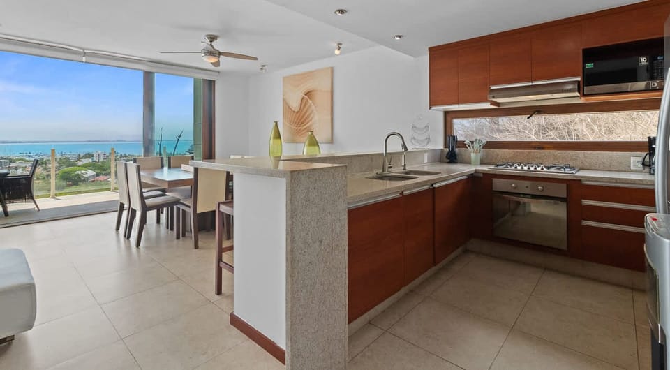 Fully equipped kitchen