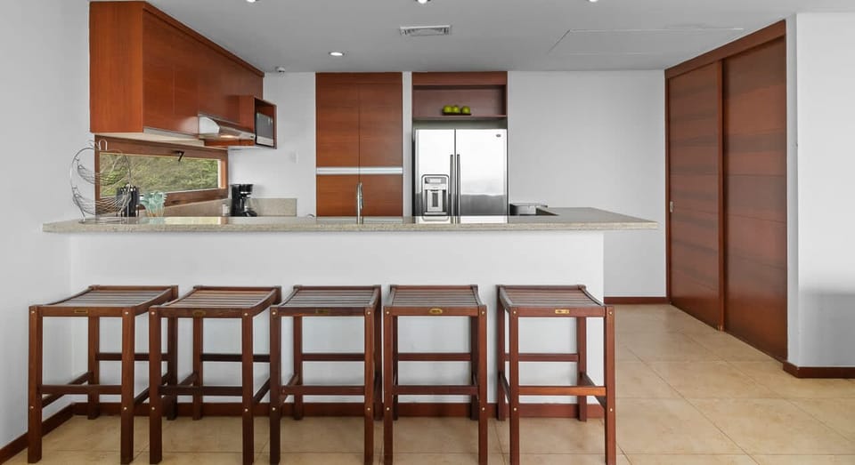 Fully equipped kitchen