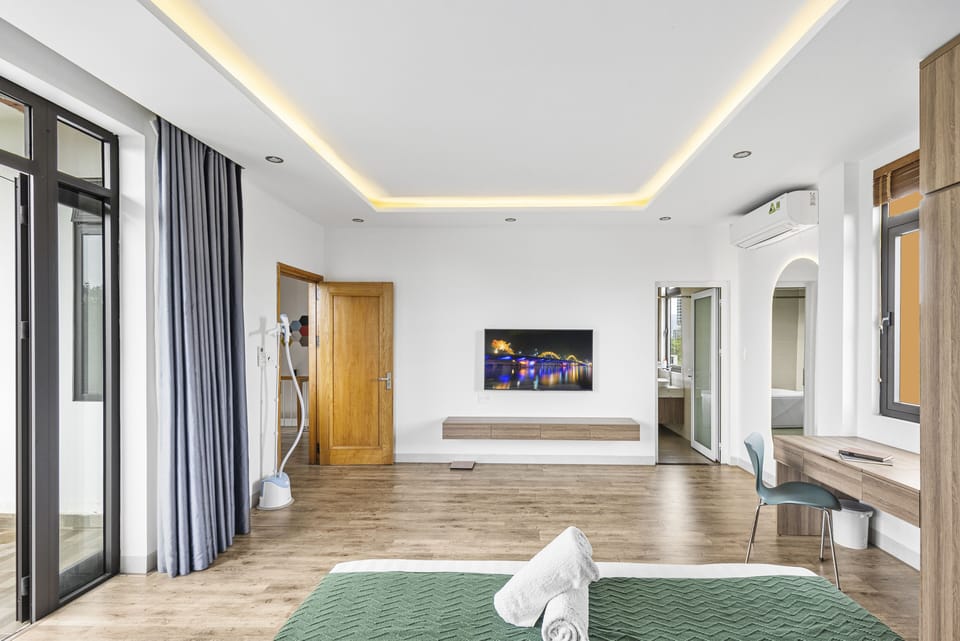 Luxury Villa | 4 bedrooms, Egyptian cotton sheets, premium bedding, pillowtop beds