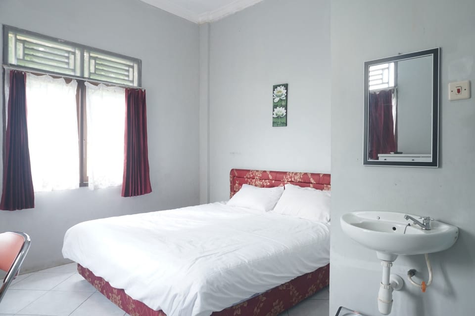 Standard Double Room | Bed sheets