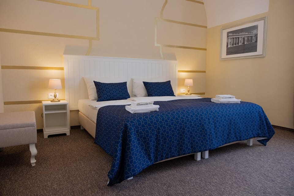 Deluxe Double Room | In-room safe, blackout drapes, iron/ironing board, free WiFi