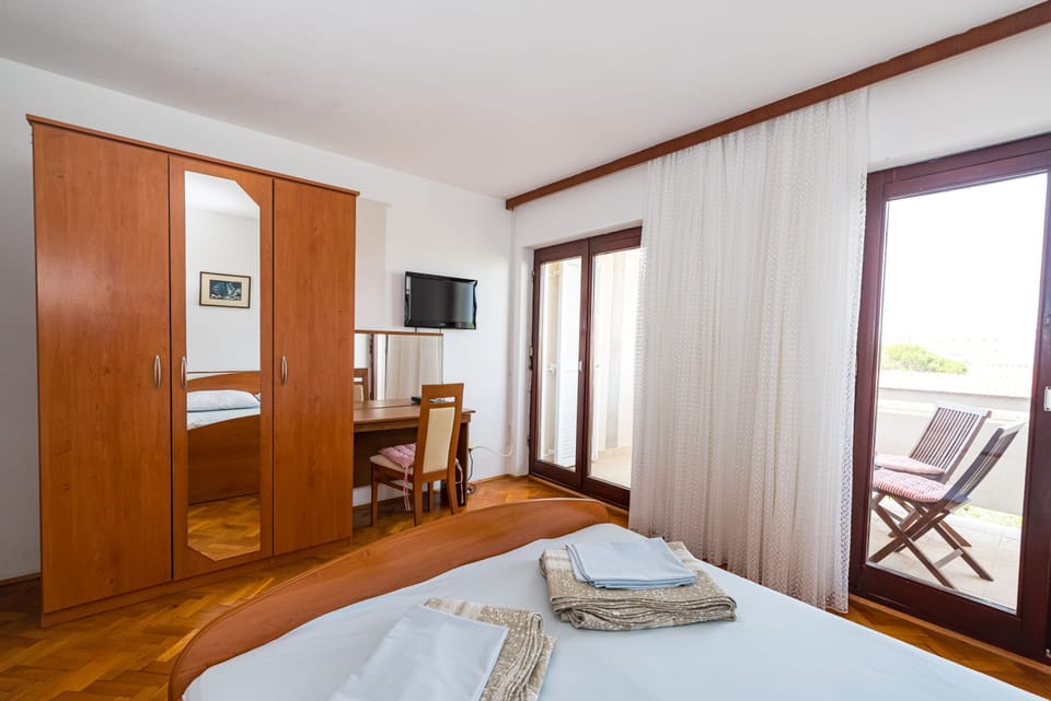 Apartment, 1 Bedroom, Balcony, Garden View | 1 bedroom