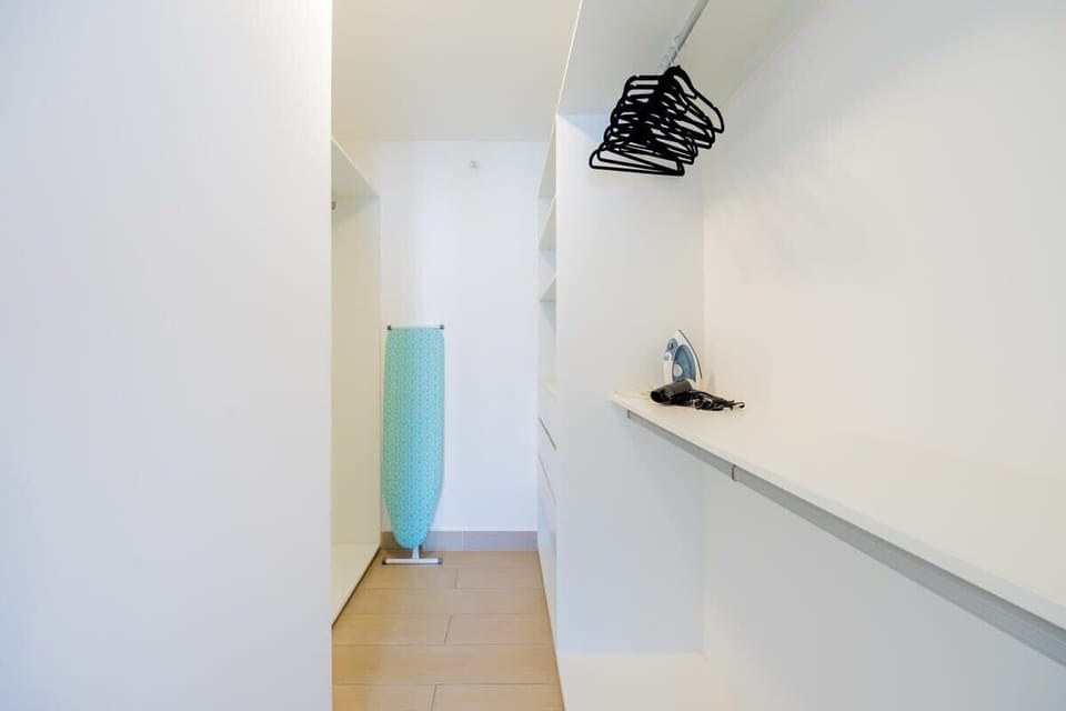 Modern closet