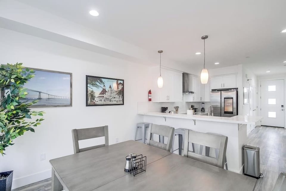 Dining room with open kitchen