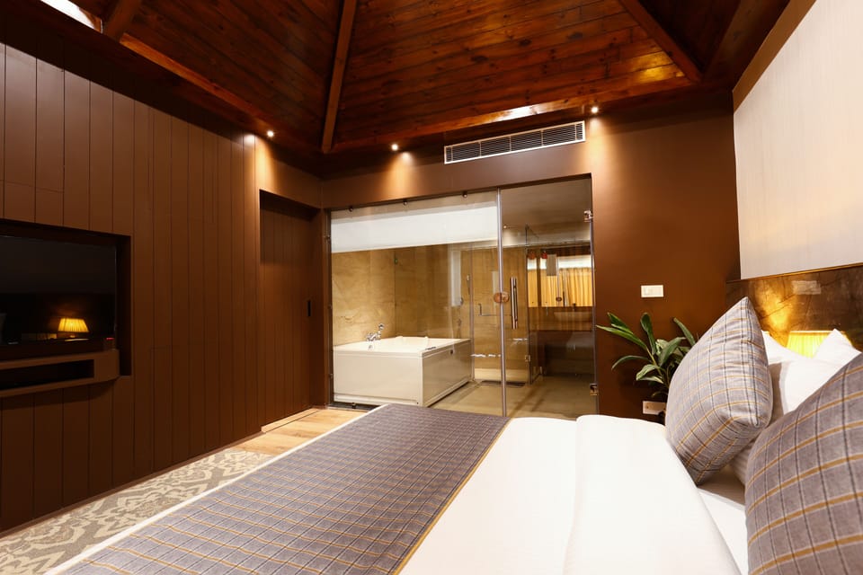 Presidential Double Room | Iron/ironing board, free WiFi, bed sheets